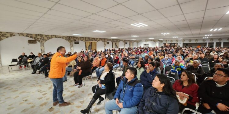 POR LA ALTERNANCIA DEMOCRÁTICA SE PRONUNCIAN CIENTOS DE MILITANTES DE UDC ANTE LOS PRECANDIDATOS A LA GUBERNATURA.