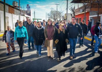 ENTREGA ALCALDESA CALLE PAVIMENTADA CON UNA INVERSIÓN DE  $1 MILLÓN 439 MIL PESOS EN COLONIA PRIVADA BLANCA