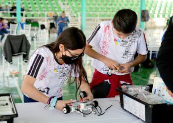 ALUMNOS DE MONCLOVA ACUDIRÁN A ETAPA FINAL DEL PROGRAMA ‘SALVEMOS EL MAR… SE AHOGA’