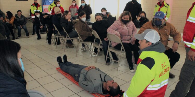 IMPARTEN SEGUNDO TALLER DE PRIMEROS AUXILIOS A DOCENTES DE LAS ESCUELAS DE LA ZONA ESCOLAR 401 POR PROTECCIÓN CIVIL