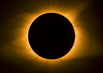 Eclipse total de sol oscurecerá varios estados en México ¿Cuándo será?