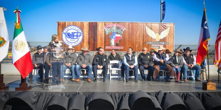 CON LA HERMANDAD DE DOS PAÍSES DIO INICIO LA TRADICIONAL CABALGATA INTERNACIONAL LA GRANDE