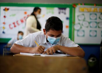 Evalúan aprendizajes de alumnos de 6º grado