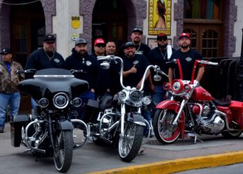 ACUÑA AVANZA COMO DESTINO BIKER CON EL MOTO FIESTA 2023