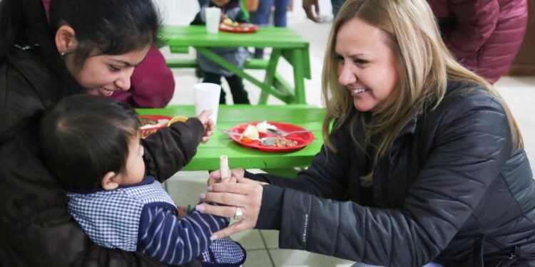 IMPULSA DIF COAHUILA EL FORTALECIMIENTO DE LAS FAMILIAS: MARCELA GORGÓN