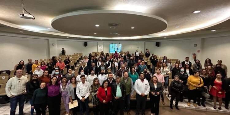 MÁS DE 200 CAPACITADOS EN LENGUAJE INCLUYENTE RECIBEN SU CONSTANCIA, EN COAHUILA