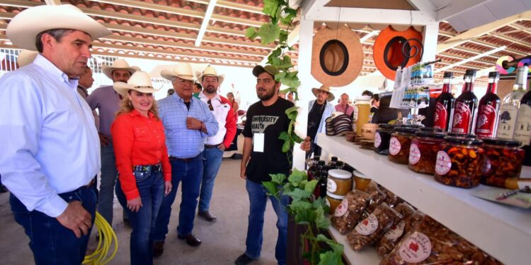 UN ÉXITO EL FESTIVAL FAMILIAR DEL CENTENARIO DE LA UAAAN