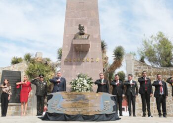 ENCABEZAN ADÁN AUGUSTO LÓPEZ Y MIGUEL RIQUELME CEREMONIA POR EL 110 ANIVERSARIO DEL PLAN DE GUADALUPE