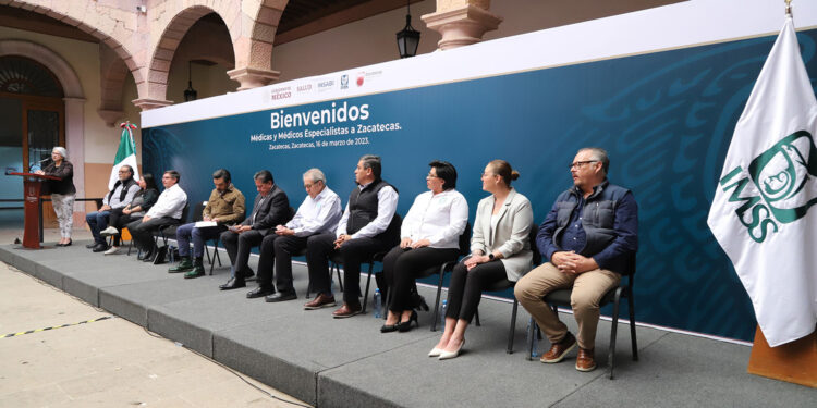 Residentes y especialistas médicos fortalecen   sistema de salud en Zacatecas