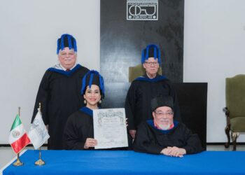 OTORGAN A POTOSINA, DOCTORADO HONORIS CAUSA EN NUEVO LEÓN