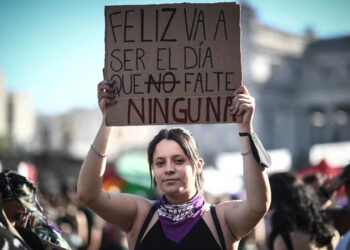 Alzan mexicanas la voz contra la violencia de género