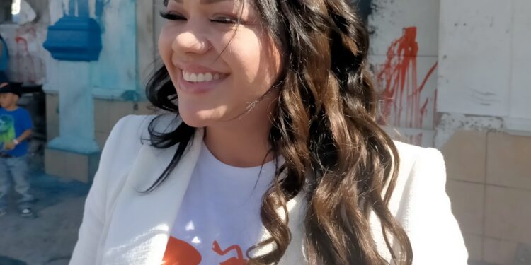 Movimiento Ciudadano registra a Claudia Zedillo para la diputación local