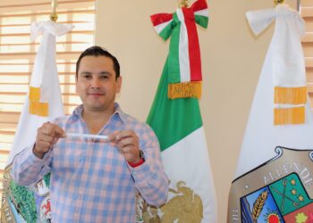 REALIZAN SORTEO DE 15 MIL PESOS ENTRE CONTRIBUYENTES CUMPLIDOS DEL PREDIAL EN ALLENDE; JESÚS GILBERTO CASTRO ELIZONDO, EL AFORTUNADO 