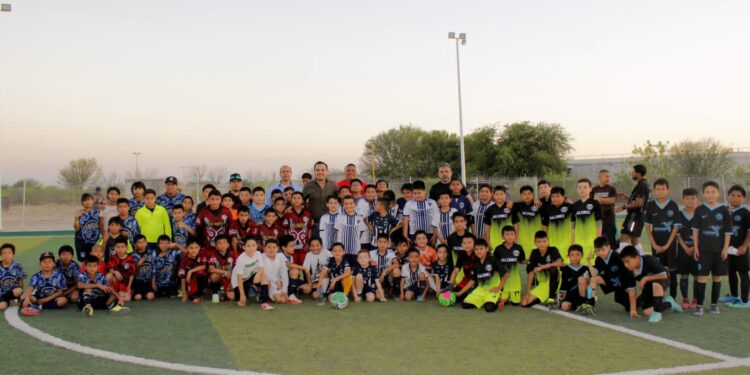 INAUGURA EL ALCALDE PEPE DÍAZ LIGA INTERMUNICIPÁL DE FUTBOL INFANTIL CON LA PARTICIPACIÓN DE DOCE EQUIPOS EN LA UNIDAD DEPORTIVA