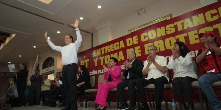 Coahuila nos llama a luchar por su libertad: Ricardo Mejía Berdeja.