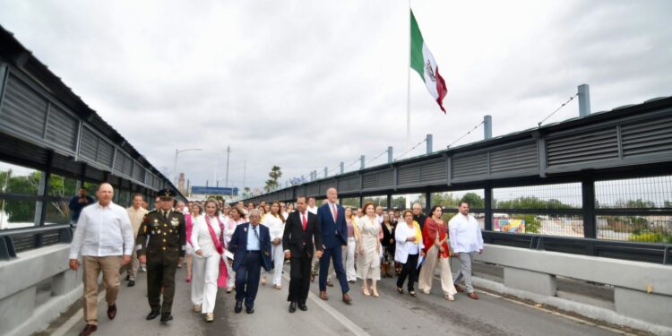 ALCALDESA Y MAYOR ENCABEZAN ABRAZO DE LA AMISTAD 2023