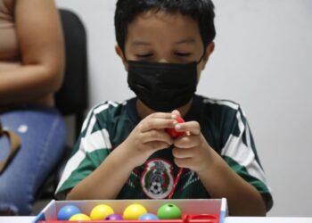 BRINDA DIF COAHUILA ATENCIÓN A PACIENTES CON AUTISMO