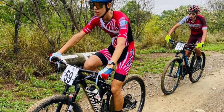 CLASIFICAN TRES CICLISTAS DE MONTAÑA COAHUILENSES A NACIONALES CONADE