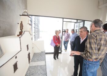 SUPERVISAN MIGUEL RIQUELME Y JOSÉ MARÍA MORALES LA CASA DE LA CULTURA Y MUSEO DE HISTORIA