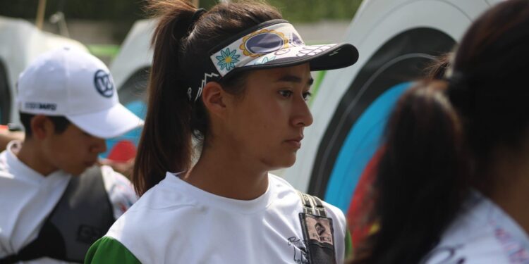 DISPUTARÁ ÁNGELA RUIZ, ARQUERA COAHUILENSE, EL ORO POR EQUIPOS EN TURQUÍA