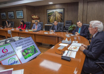 Refuerzan Agricultura y citricultores acciones para combatir plagas y enfermedades en cítricos, principalmente HLB