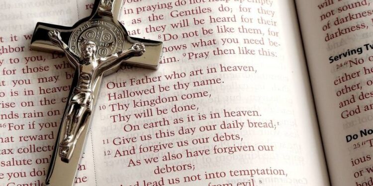 Acusan a 150 sacerdotes de abusar de 600 menores en Baltimore, Estados Unidos