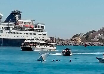 Fallece bebé de dos años tras desplome de avioneta en Mazatlán; aún buscan a piloto