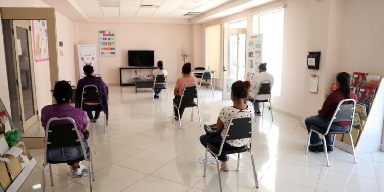 EN COAHUILA, SE TRABAJA EL EMPODERAMIENTO EDUCATIVO PARA LAS MUJERES