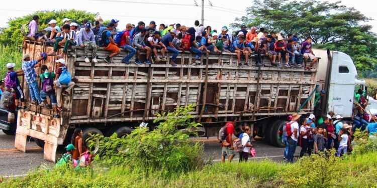 GOBIERNOS DE AMÉRICA LATINA EXPULSORES DE MIGRANTES