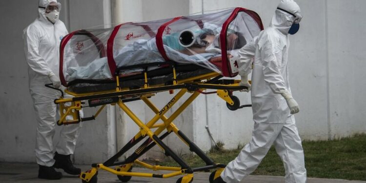 EL PRESIDENTE DE MÉXICO, “NO TIENE REMEDIO”: CUANDO HABÍA PREOCUPACIÓN POR SU SALUD, SALIÓ EN VIDEO SANO, SALVO Y CAMPANTE