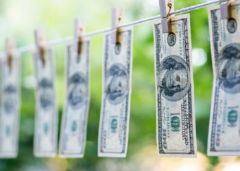 ¿Quién se queda con el dinero robado a México?