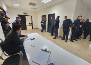 Aplican sorpresivo examen antidoping a 76 policías municipales de Piedras Negras