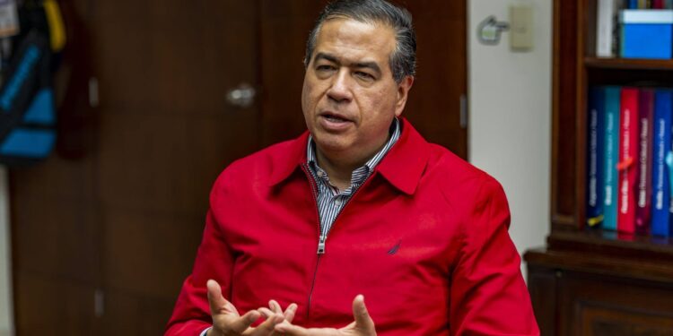 Lucha Mejía por arrancar el poder al partido hegemónico en Coahuila