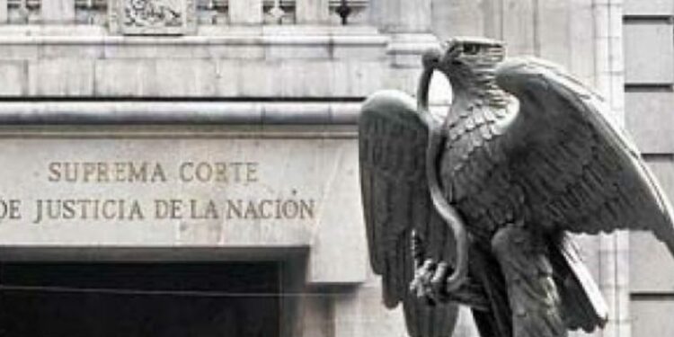 MILLONES DE MEXICANOS SIN COMPRENDER SEVERAS CRÍTICAS DEL EJECUTIVO Y LEGISLATIVO, A LA SUPREMA CORTE DE JUSTICIA DE LA NACIÓN