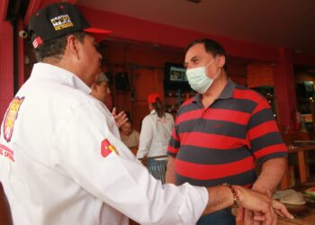 Va Ricardo Mejía por proyectos de desarrollo económico de la mano con empresarios