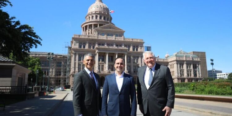 Fortalece Manolo Eje Coahuila Global