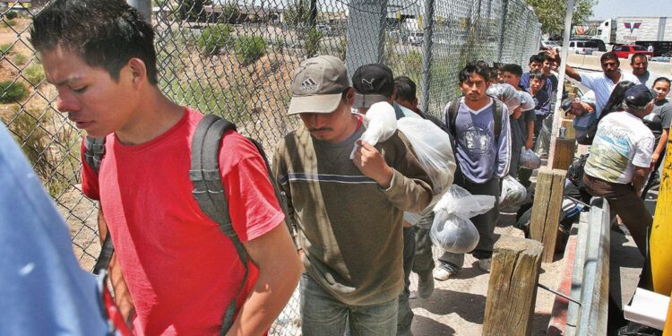 Más de la mitad de los migrantes expulsados bajo el Título 42 en EU son mexicanos