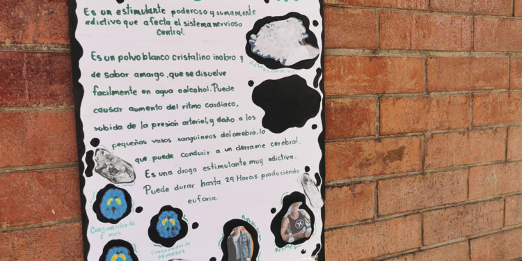 En las aulas los propios jóvenes se involucran en la estrategia Si te drogas te dañas