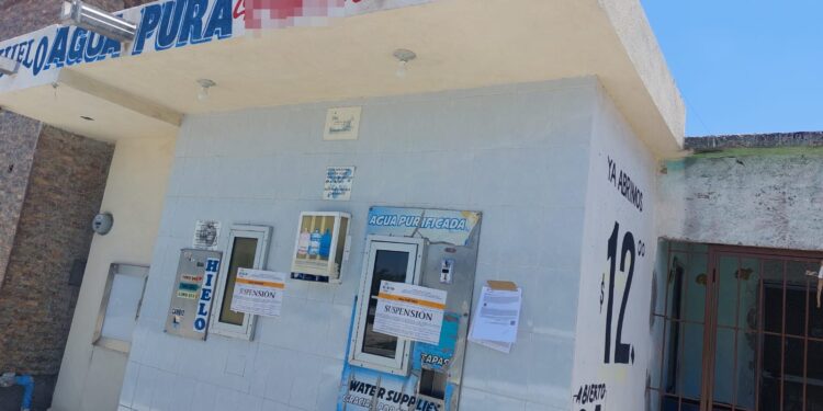 ANTE EL CALOR, SALUD COAHUILA REVISA CALIDAD DEL AGUA Y HIELO DE PLANTAS POTABILIZADORAS