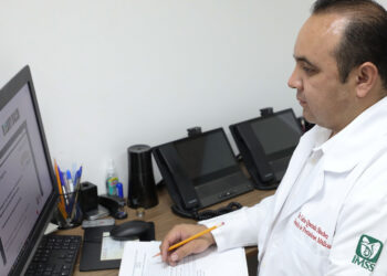 IMSS capacita a más de mil 500 médicos en atención de neutropenia, condición que aumenta el riesgo de infección en pacientes oncológicos