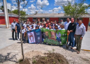 ENCABEZA ALCALDESA CEREMONIA CÍVICA EN LA PRIMARIA COAHUILA DE ZARAGOZA
