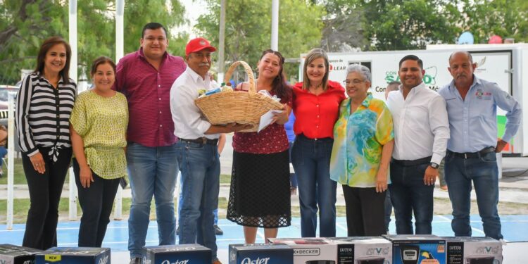 LLEVAN PROGRAMA «MI CANASTA BÁSICA» A LA DIVISIÓN DEL NORTE