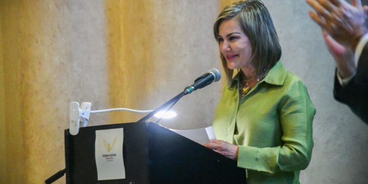 REALIZAN SIMPOSIO DE IMPACTO AMBIENTAL, EDUCACIÓN Y SALUD