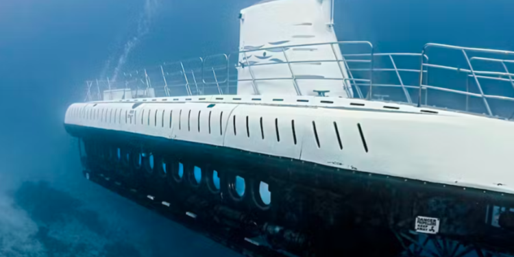 ¿Te animas a viajar en Atlantis? Esto cobra el submarino que ofrece viajes turísticos en el Caribe de México