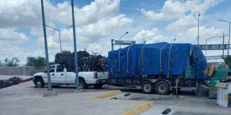 Cayó en Coahuila un hombre que intentó meter a México armas largas envueltas como regalo