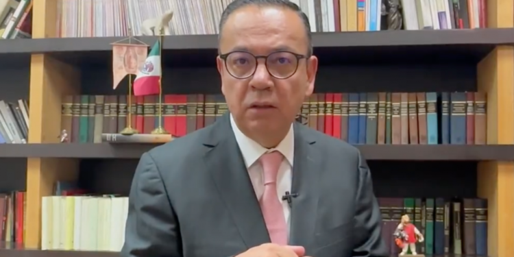 Germán Martínez critica método de Va por México y se retira de la aspiración presidencial