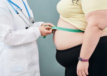 La Obesidad incrementa el riesgo de padecer algunos tipos de cáncer: Oncóloga