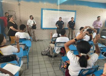 Llega el operativo Mochila Segura a la secundaria G Bonfil