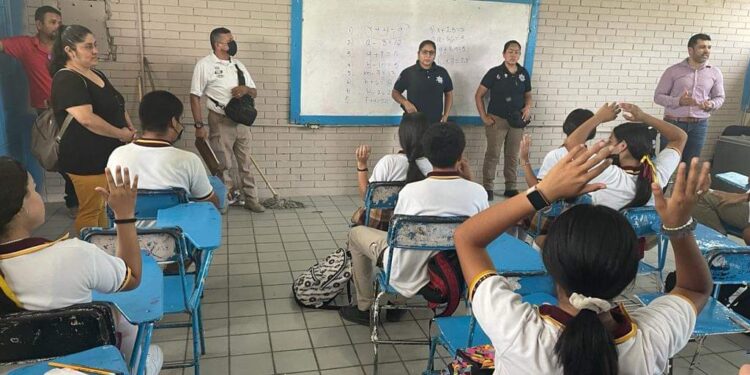 Llega el operativo Mochila Segura a la secundaria G Bonfil