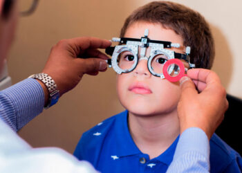Club de Leones asigna Redondeo para donación de lentes a niños de primaria